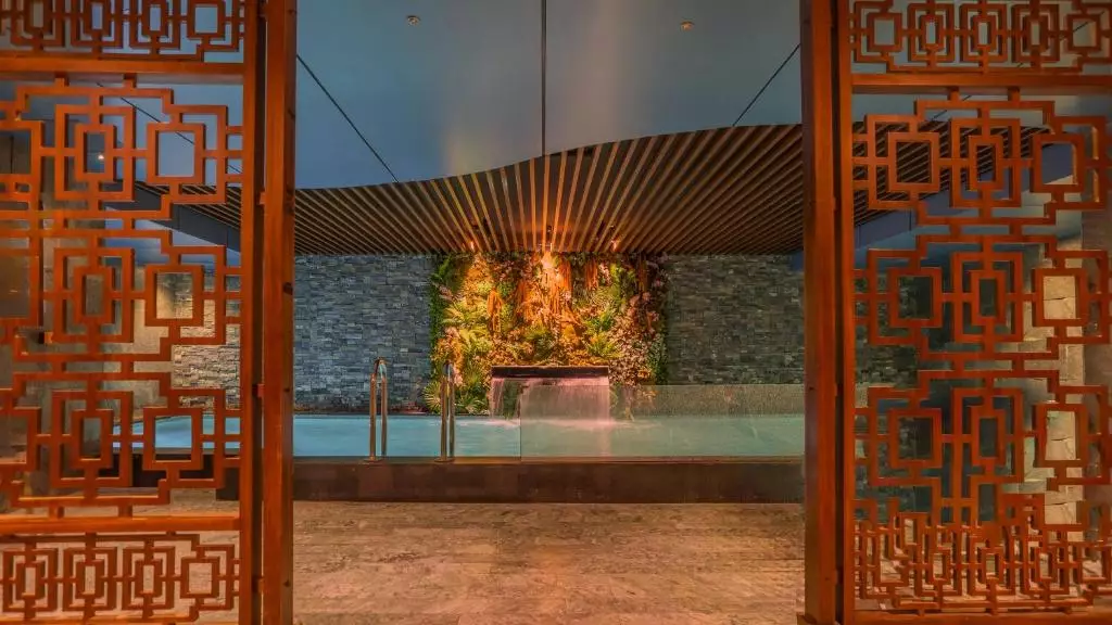 استخر رو بسته هتل جیوا بیچ ریزورت فتحیه